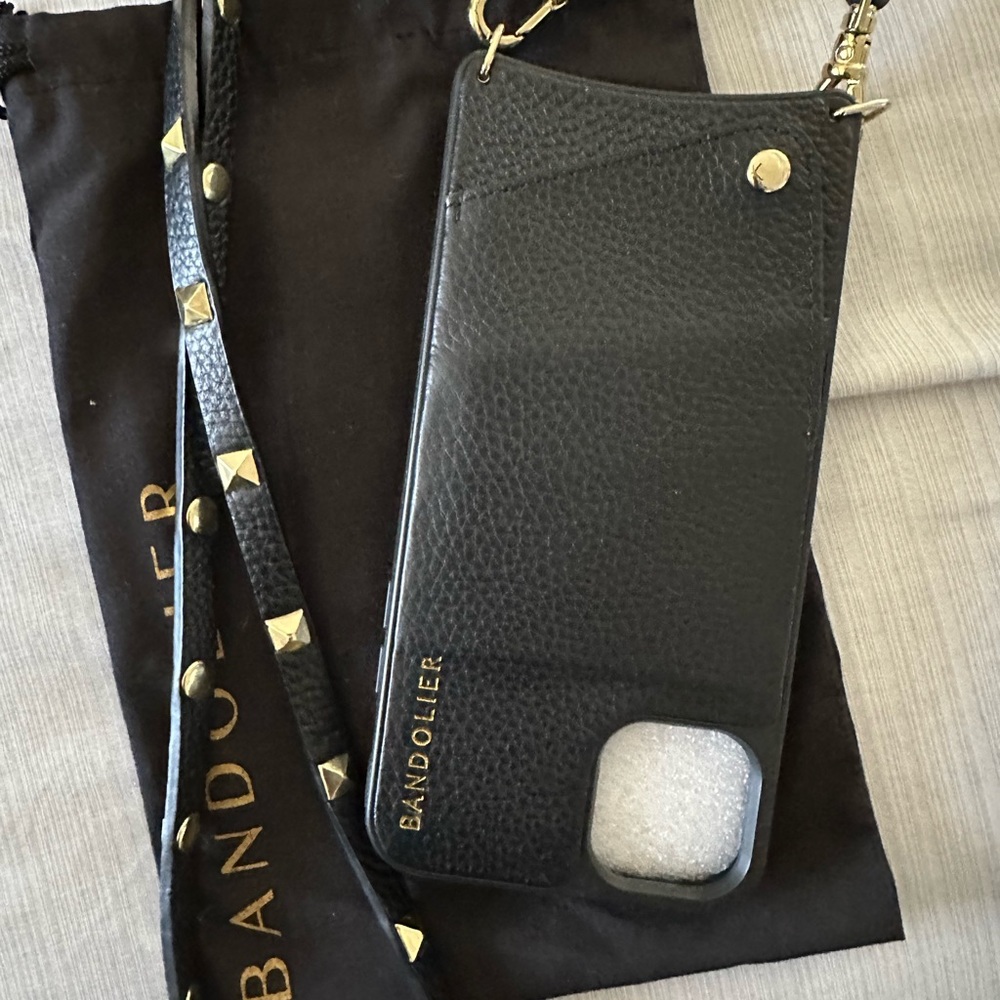 Bandilier I phone 11 Max case